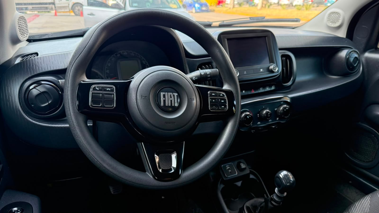 2023 FIAT MOBI 5 PTS LIKE TM5 AAC VE F NIEBLA R-14