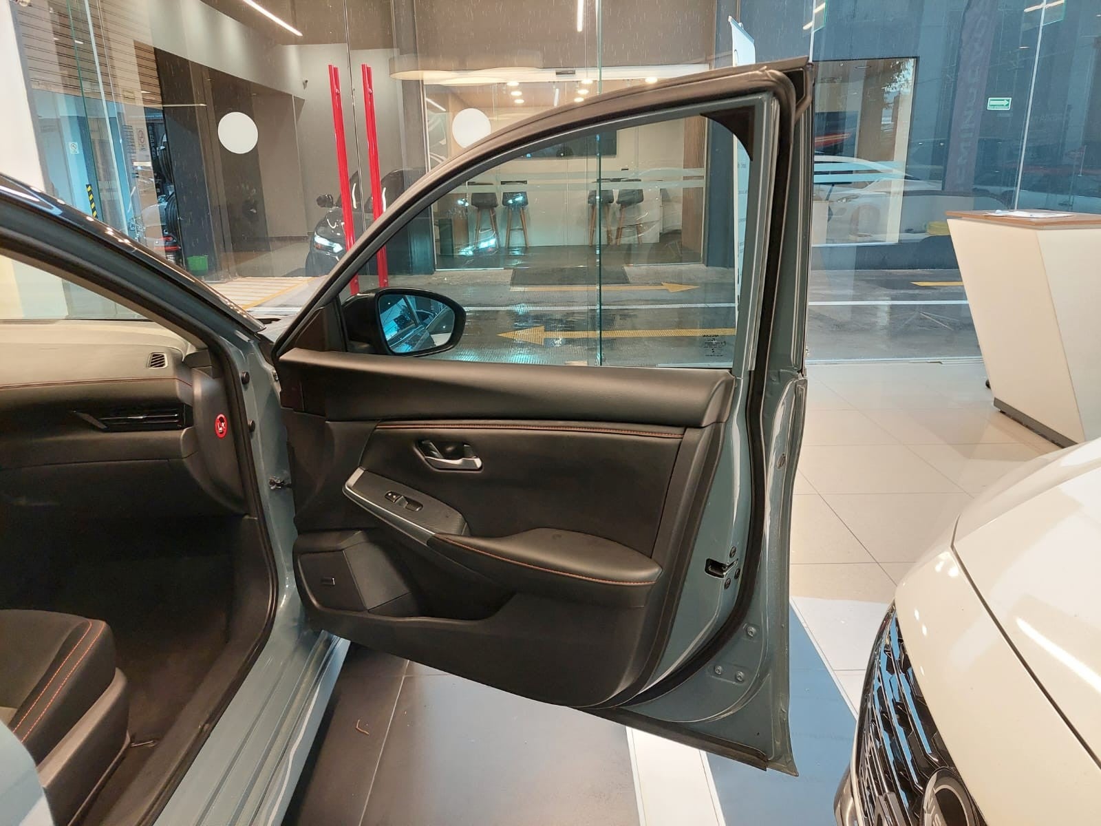 2024 Nissan SENTRA SR CVT 24