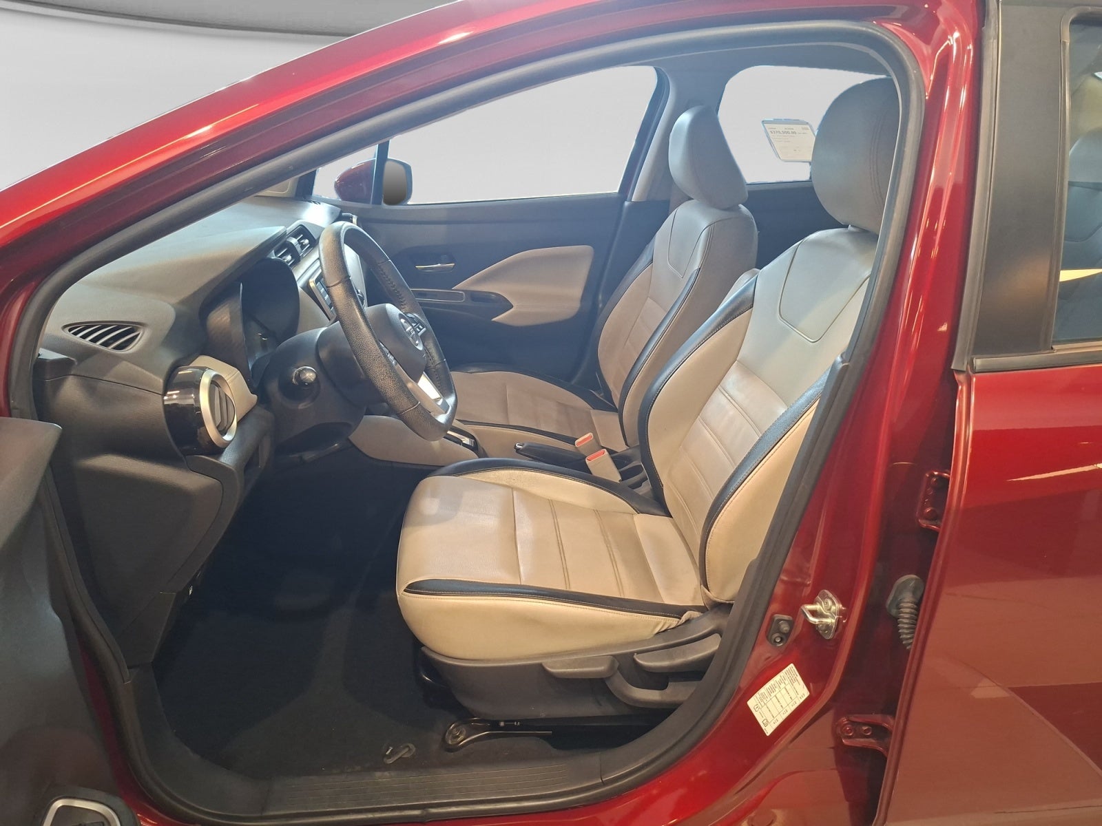 2022 Nissan VERSA PLATINUM CVT 22