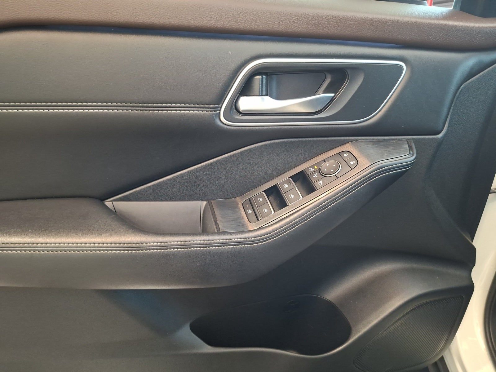 2024 Nissan X-TRAIL PLATINUM 2 ROW 24