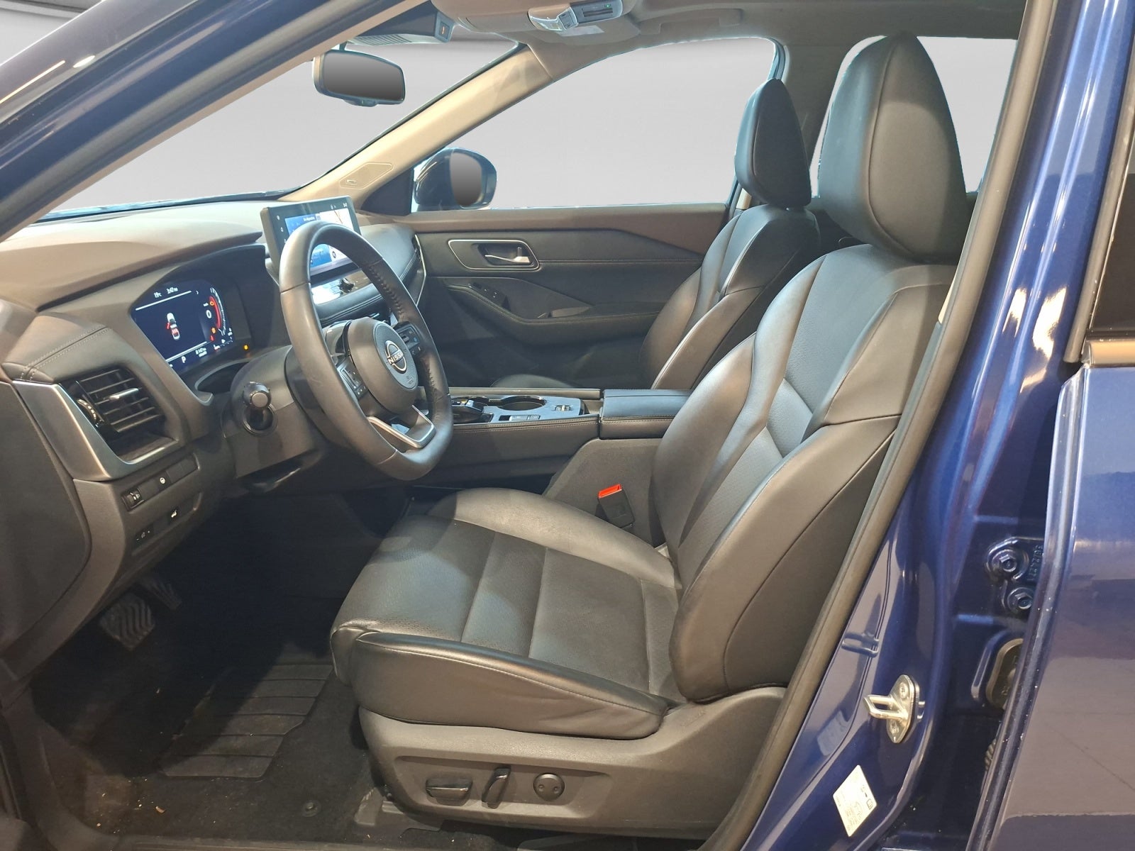 2025 Nissan X-TRAIL PLATINUM E-POWER 2 ROW 25