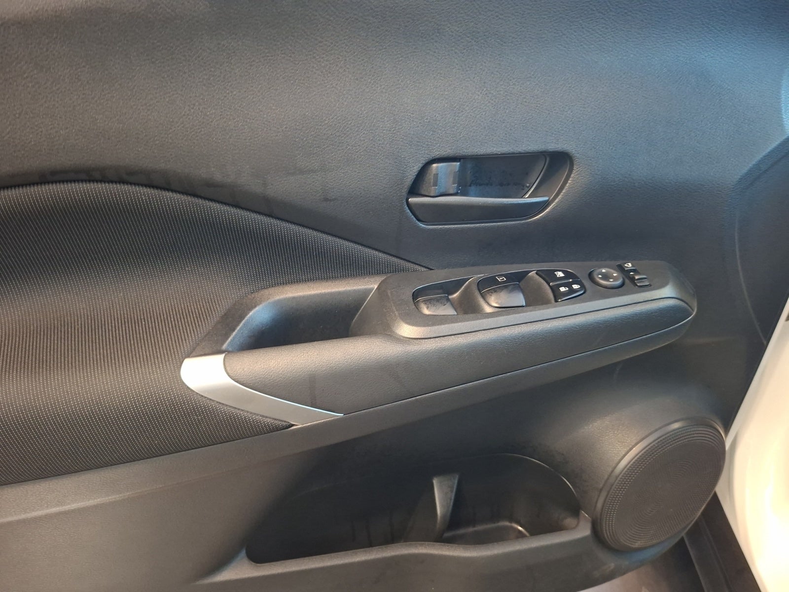 2025 Nissan KICKS PLAY ADVANCE E-POWER 25