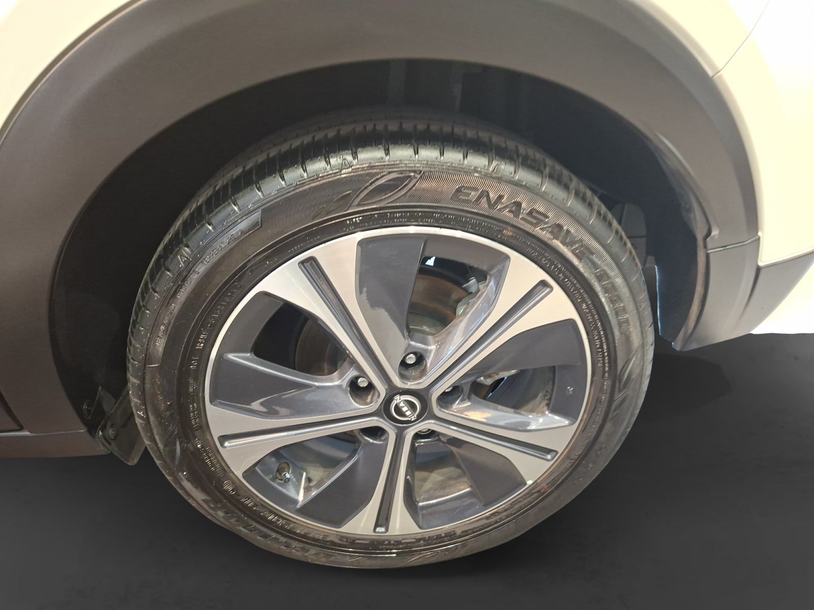 2025 Nissan KICKS PLAY ADVANCE E-POWER 25