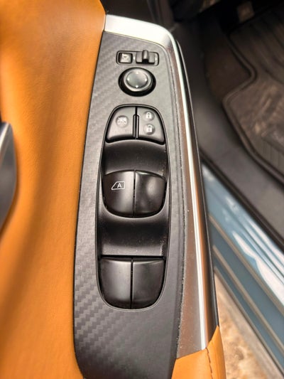 2025 Nissan SENTRA 4P SR BI-TONO L42.0 AUT