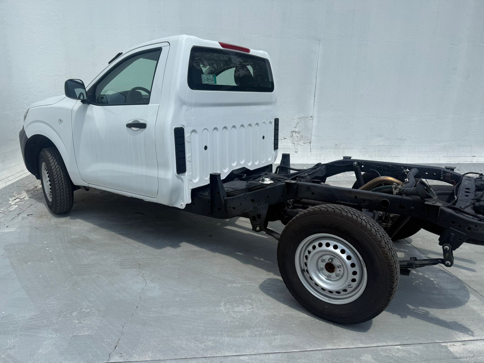 2024 Nissan NP300 CHASIS CABINA 2P L42.5 MAN AA