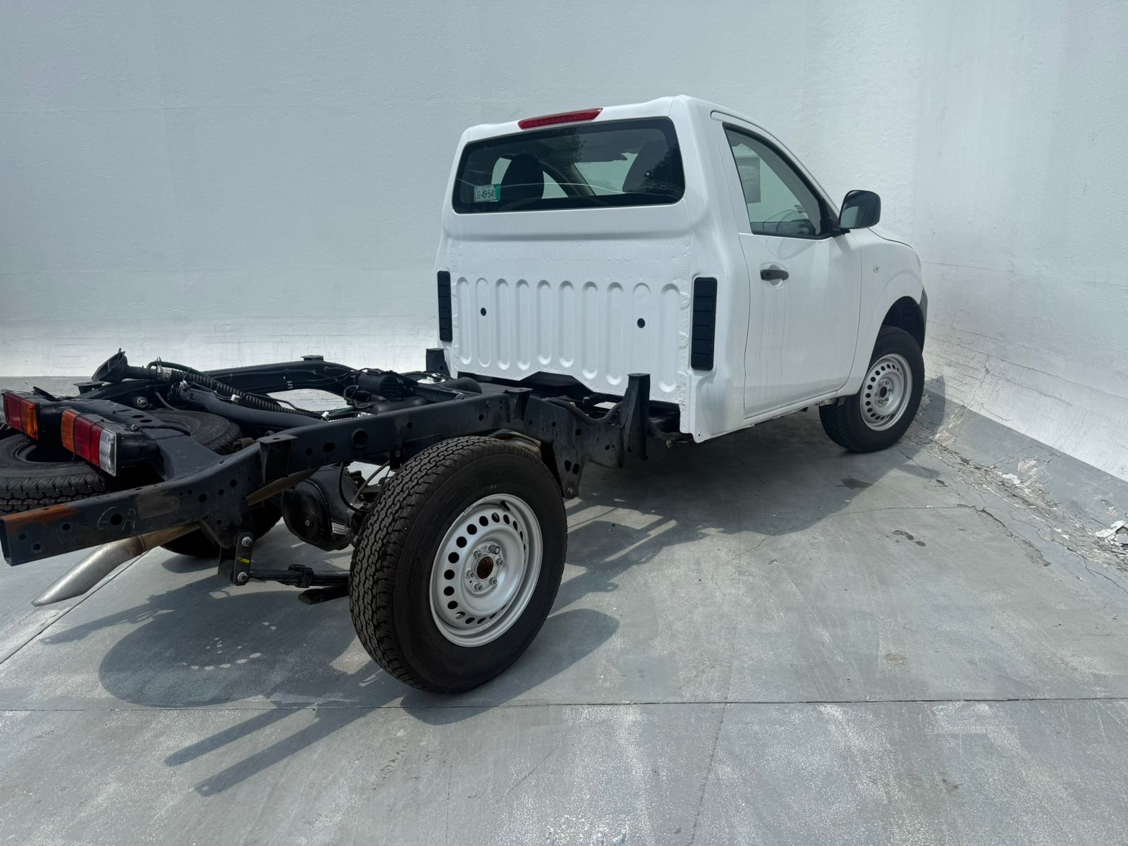 2024 Nissan NP300 CHASIS CABINA 2P L42.5 MAN AA