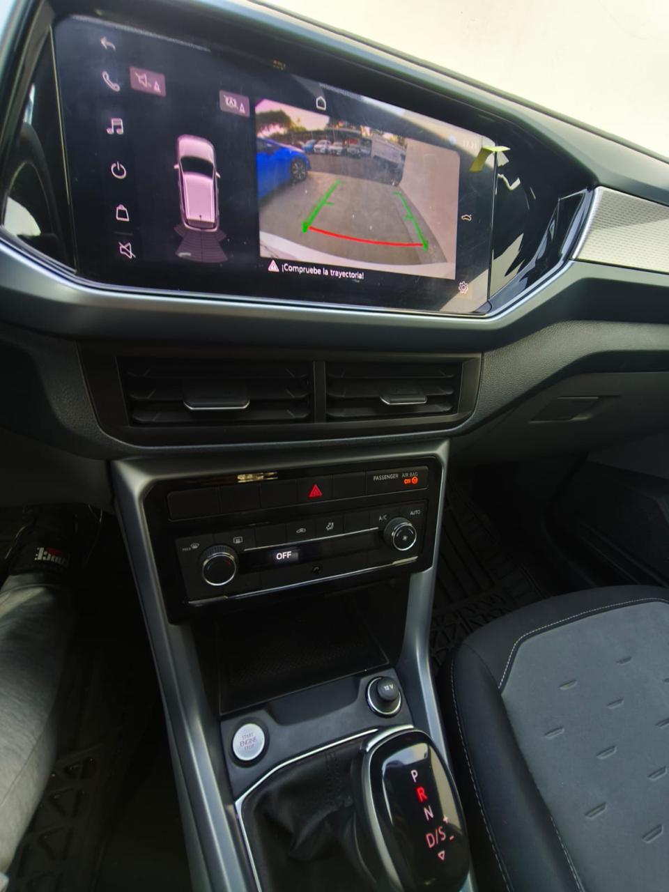 2022 Volkswagen TAOS 5 PTS COMFORTLINE 14L TA PIEL F LED RA-18