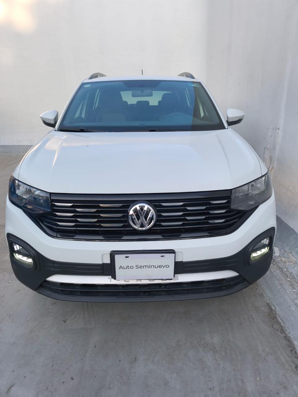 2022 Volkswagen TAOS 5 PTS COMFORTLINE 14L TA PIEL F LED RA-18