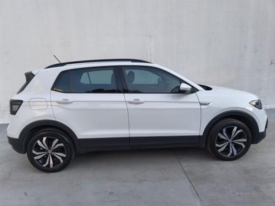 2022 Volkswagen TAOS 5 PTS COMFORTLINE 14L TA PIEL F LED RA-18