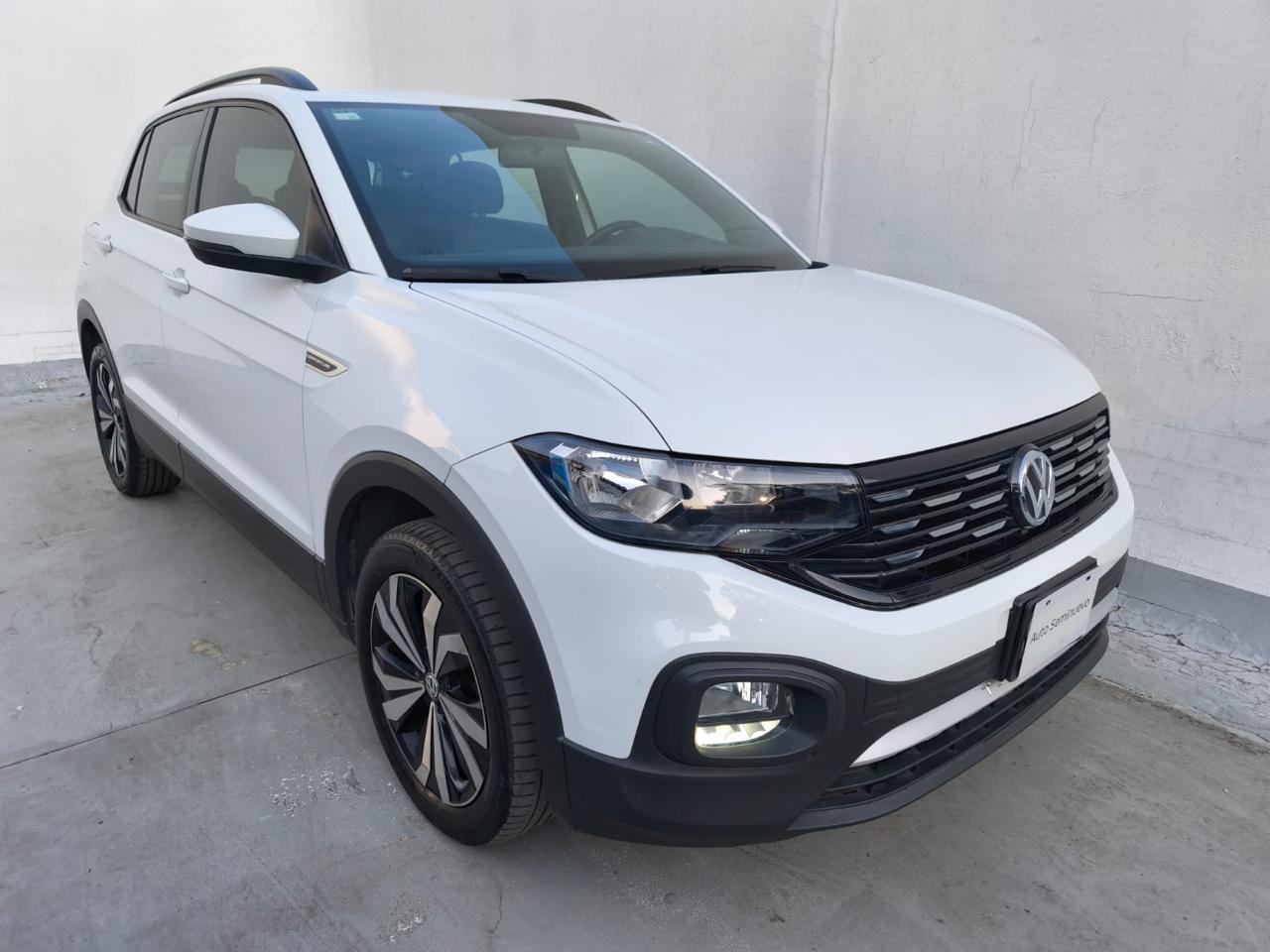 2022 Volkswagen TAOS 5 PTS COMFORTLINE 14L TA PIEL F LED RA-18
