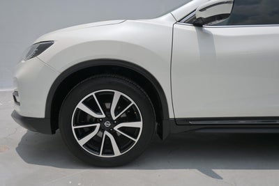 2018 Nissan X-TRAIL 5 PTS EXCLUSIVE CVT PIEL CD QC GPS 5 PAS RA-18