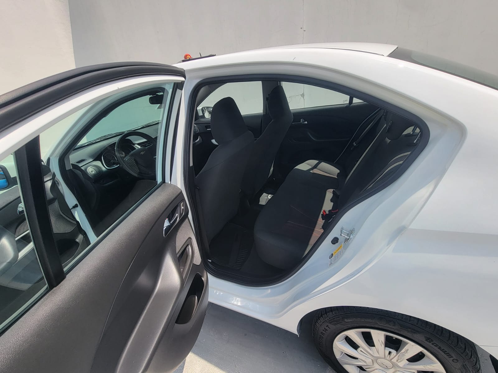 2020 Chevrolet AVEO 4 PTS LS TA AAC R-14