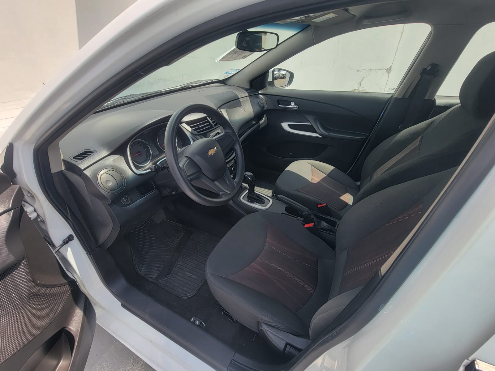 2020 Chevrolet AVEO 4 PTS LS TA AAC R-14