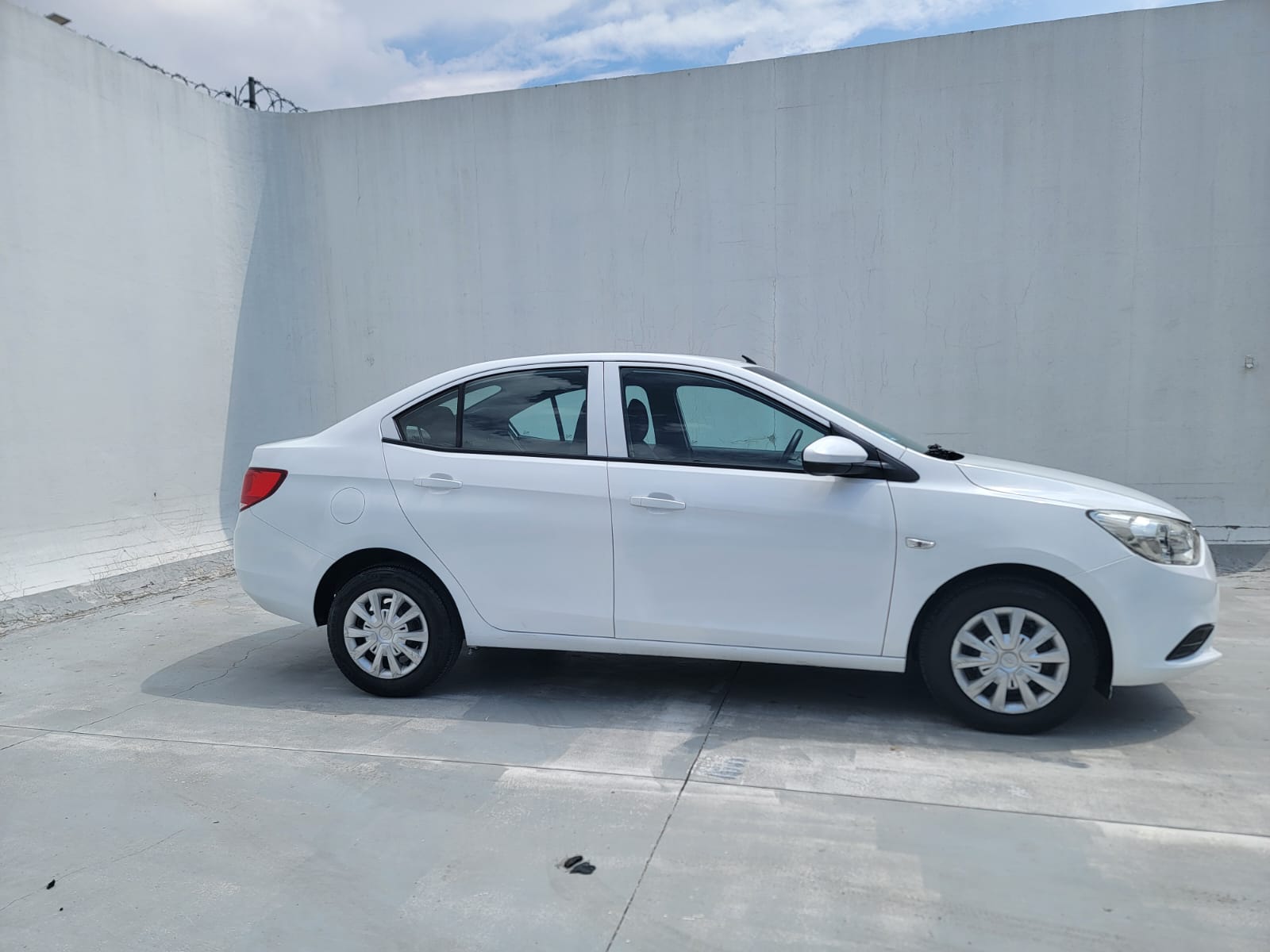 2020 Chevrolet AVEO 4 PTS LS TA AAC R-14