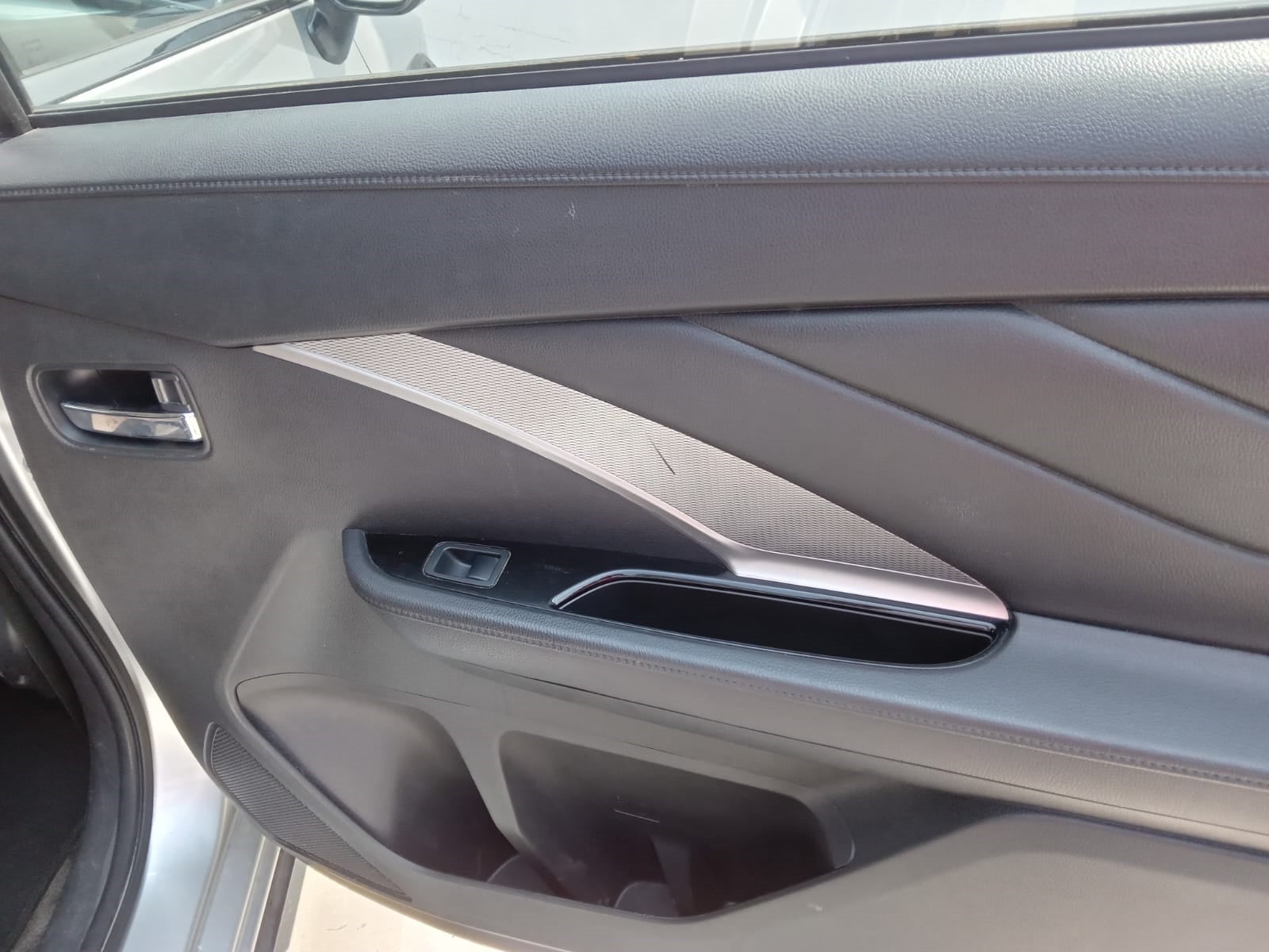 2022 Mitsubishi XPANDER CROSS 5 PTAS LIMITED AUTO 1.5 L 4 CIL