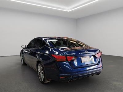 2023 Nissan Altima 4 pts. Exclusive, 2.0T, CVT, climatronic, QC, s. Bose, f. led, RA-19