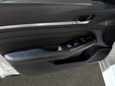 2023 Nissan Altima 4 pts. Exclusive, 2.0T, CVT, climatronic, QC, s. Bose, f. led, RA-19