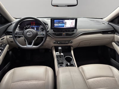 2023 Nissan Altima 4 pts. Exclusive, 2.0T, CVT, climatronic, QC, s. Bose, f. led, RA-19