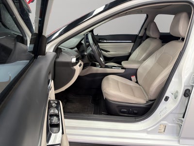 2023 Nissan Altima 4 pts. Exclusive, 2.0T, CVT, climatronic, QC, s. Bose, f. led, RA-19