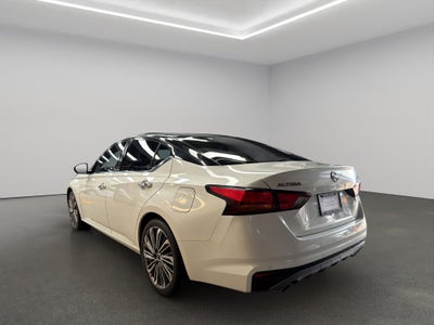 2023 Nissan Altima 4 pts. Exclusive, 2.0T, CVT, climatronic, QC, s. Bose, f. led, RA-19