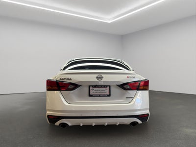 2023 Nissan Altima 4 pts. Exclusive, 2.0T, CVT, climatronic, QC, s. Bose, f. led, RA-19