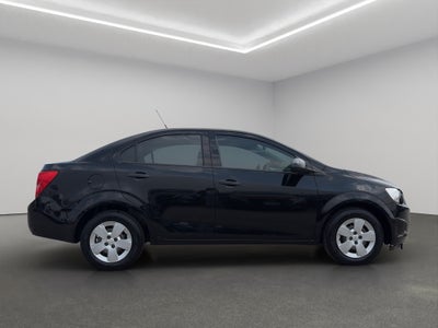 2016 Chevrolet Sonic 4 pts. LS, TM5, a/ac., VE del., R-15 (línea anterior)