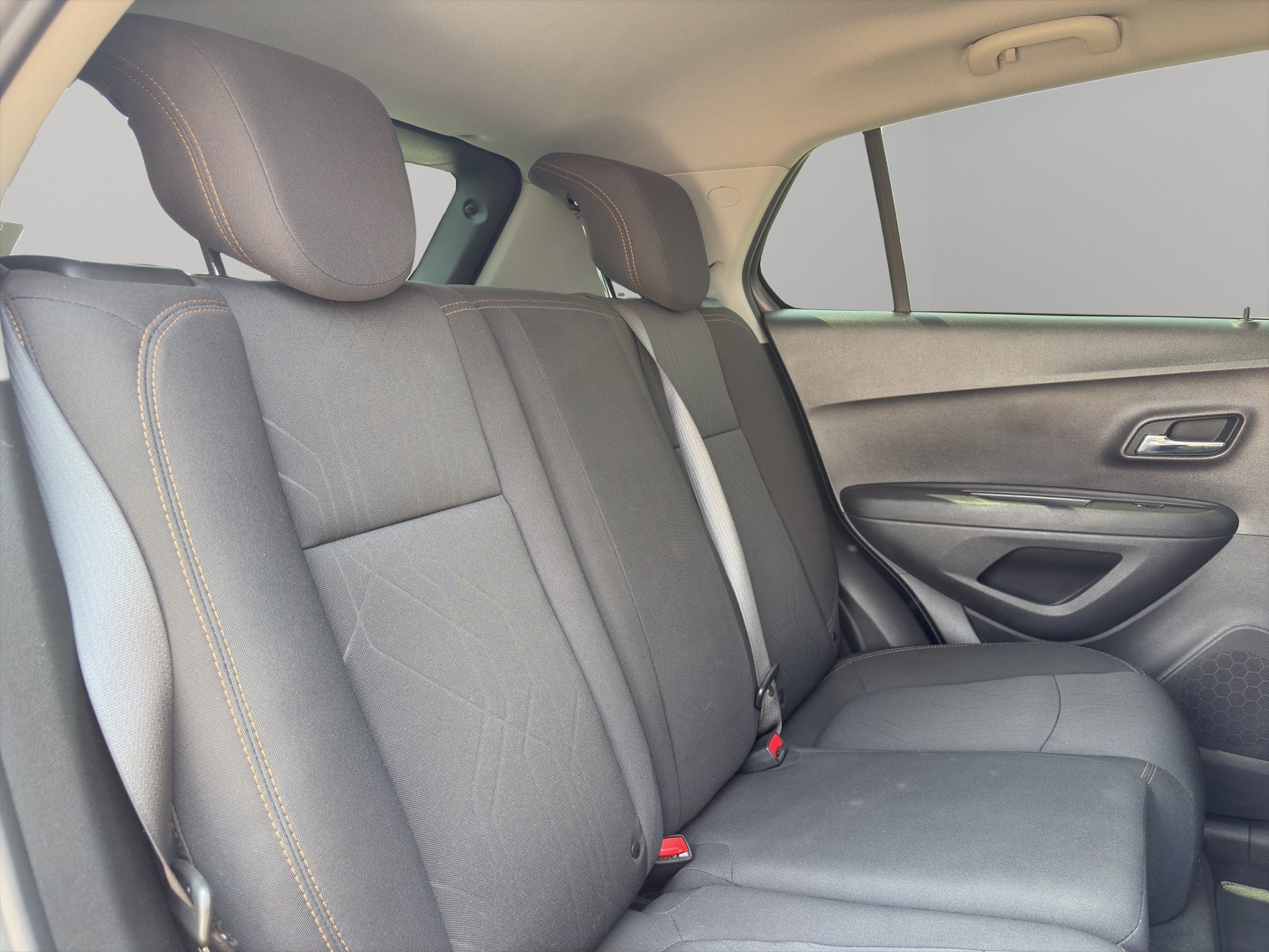 2020 Chevrolet Trax VUD 5 pts. LT, 1.8l, TA, RA-16 (línea anterior)