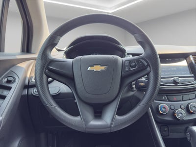 2020 Chevrolet Trax VUD 5 pts. LT, 1.8l, TA, RA-16 (línea anterior)