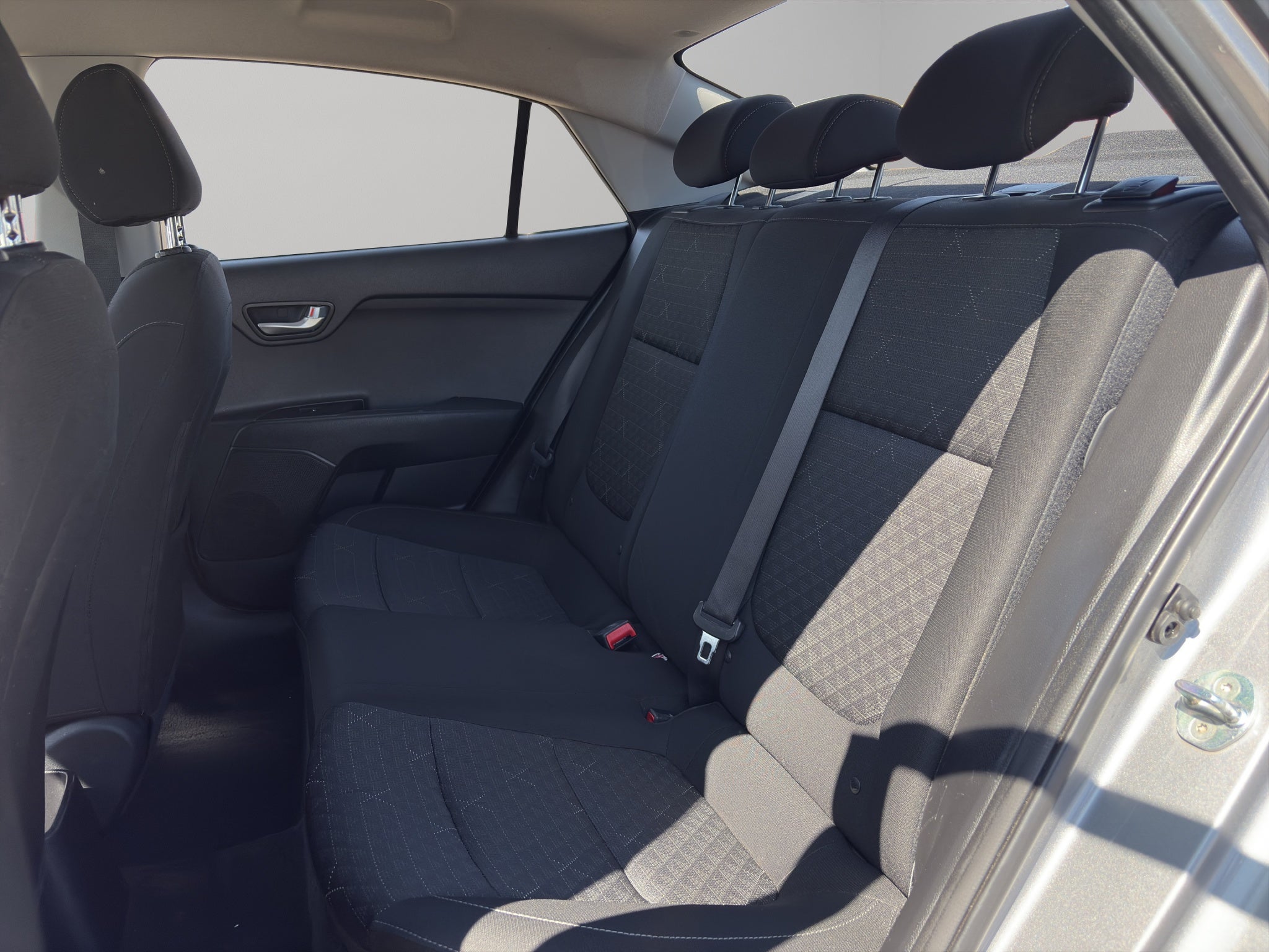 2023 Kia Rio 4 pts. L, TA, VE, R-15