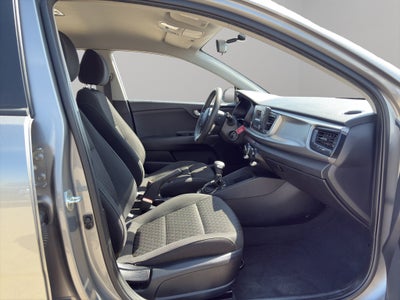 2023 Kia Rio 4 pts. L, TA, VE, R-15