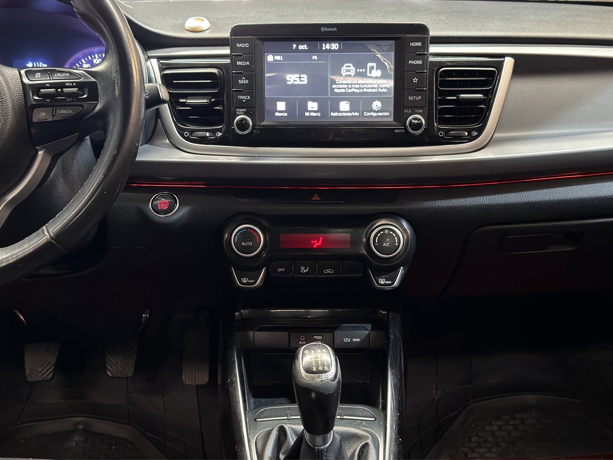 2018 Kia Rio 4 pts. EX, TM6, a/ac. Aut., VE, f. niebla, RA-15 (línea nueva)