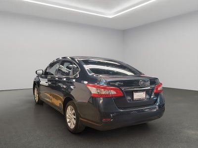 2016 Nissan Sentra 4 pts. Advance, CVT, a/ac., f. niebla, RA-16 (línea anterior)