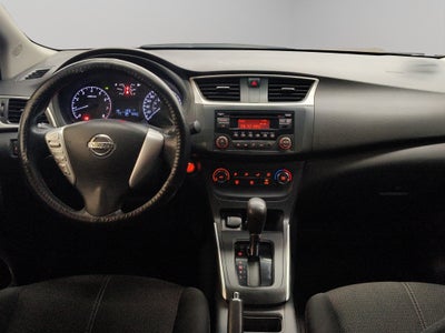2017 Nissan Sentra 4 pts. Sense, CVT, a/ac., RA-16 (cambio de línea)