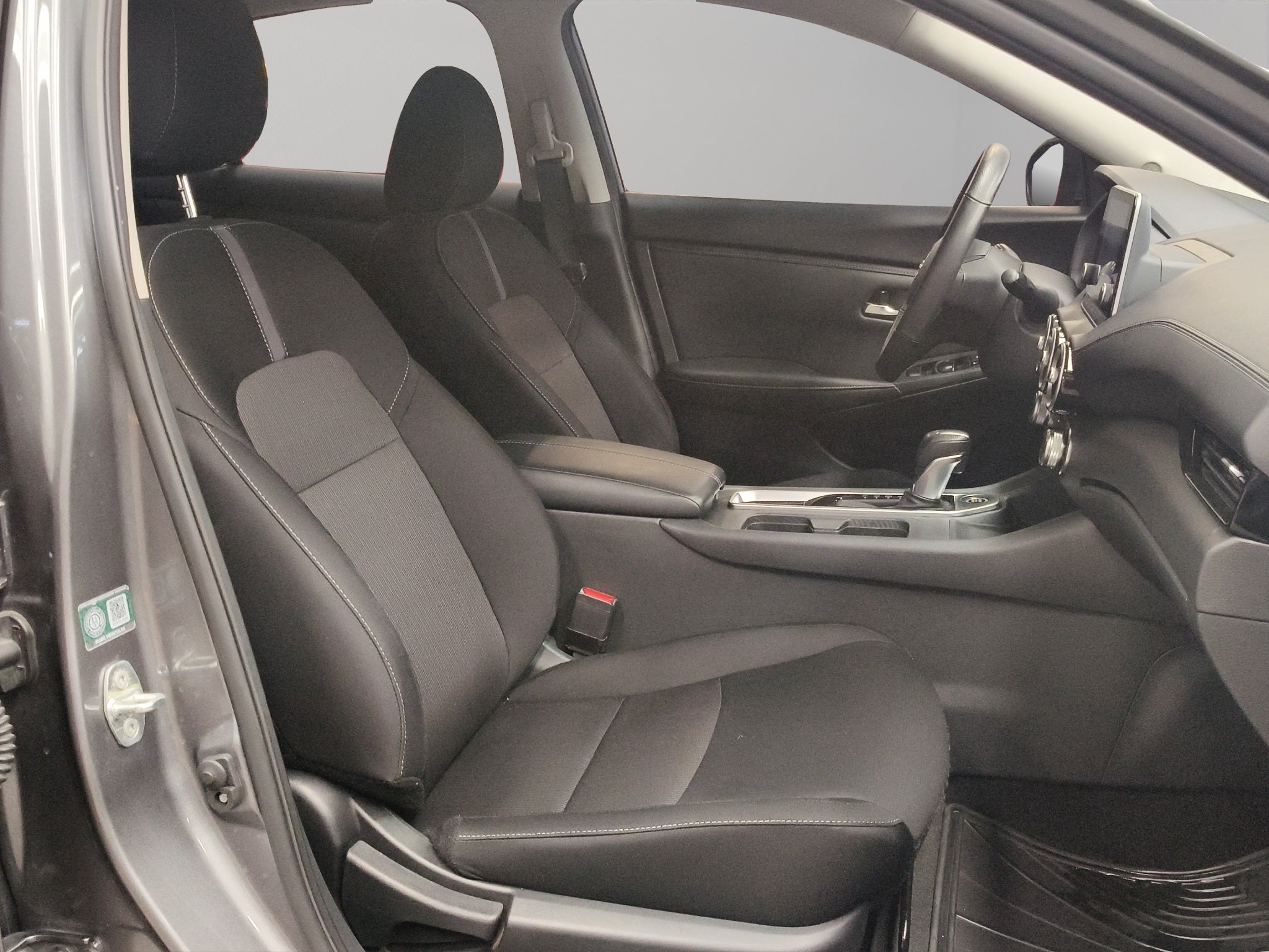 2024 Nissan Sentra 4 pts. Advance, CVT, a/ac., f. niebla, RA-16