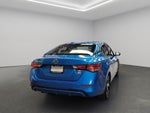 2020 Nissan Sentra 4 pts. Advance, CVT, a/ac., f. niebla, RA-16 (línea anterior)