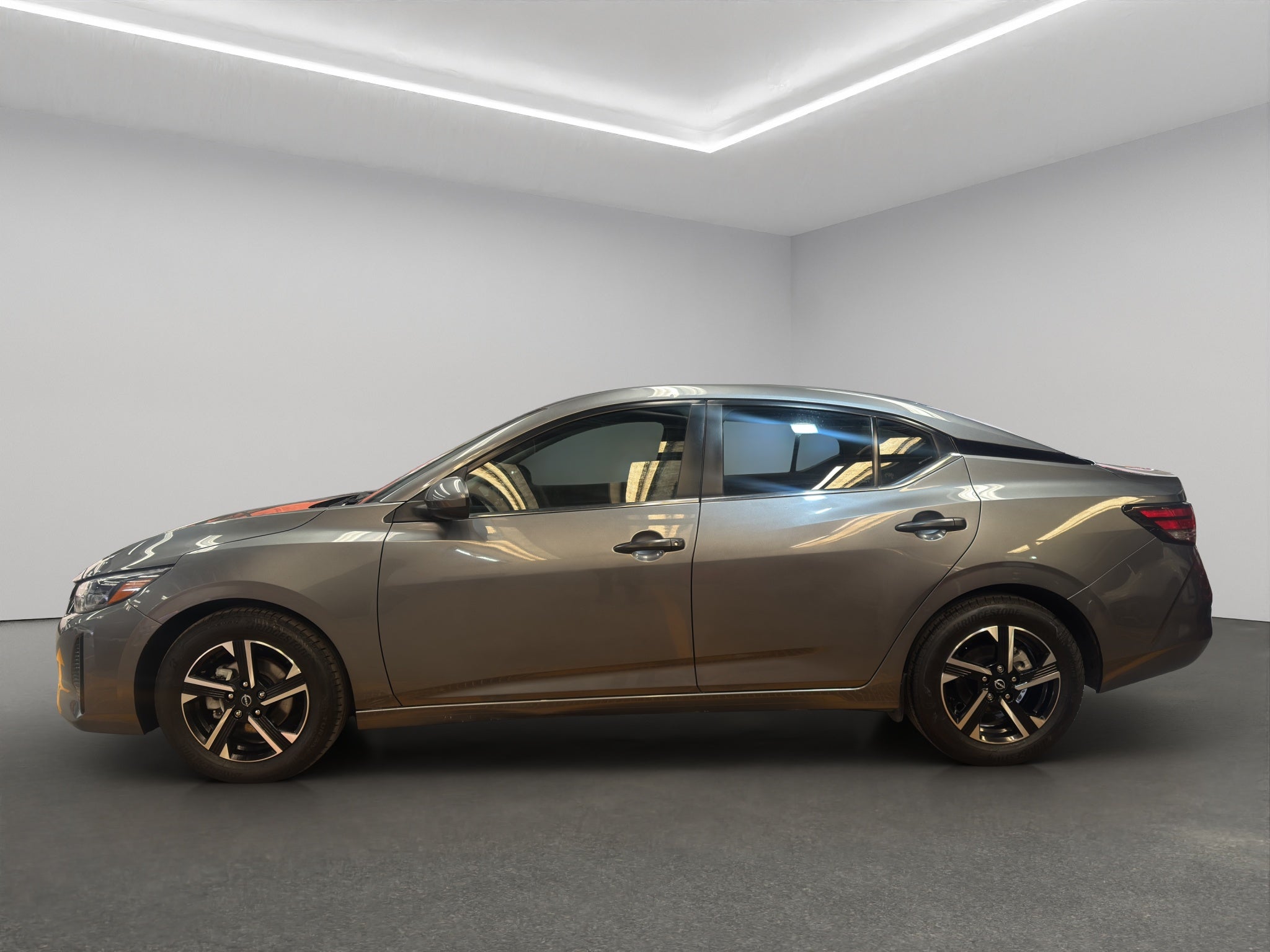 2024 Nissan Sentra 4 pts. Sense, CVT, a/ac., RA-16