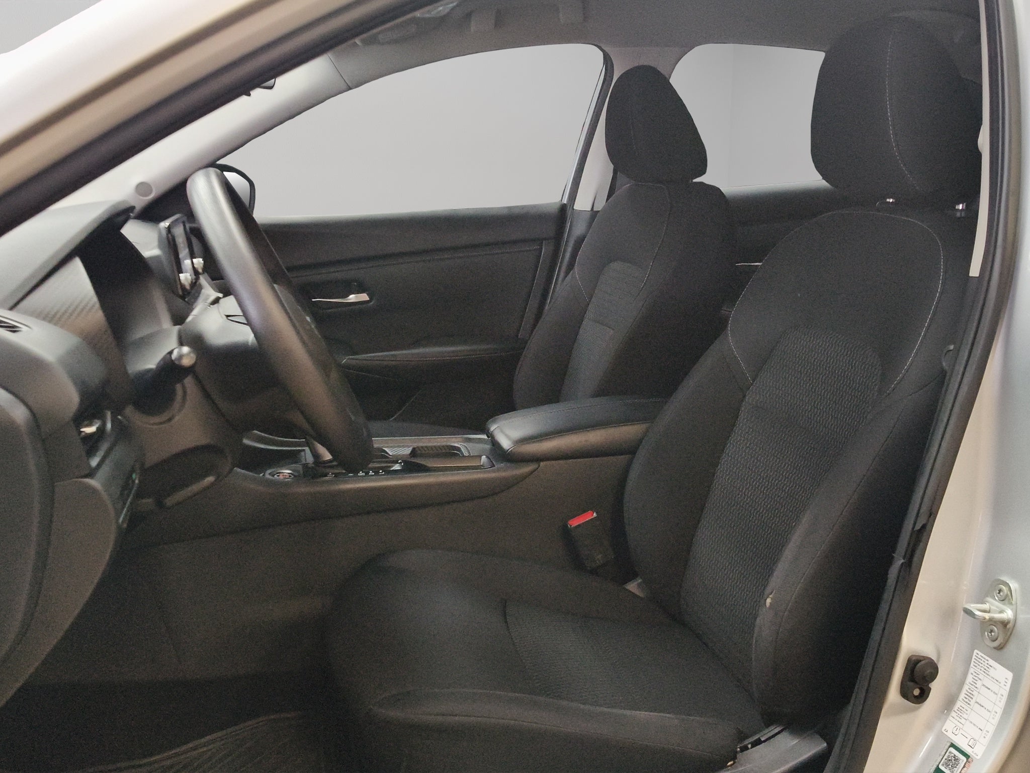 2023 Nissan Sentra 4 pts. Sense, CVT, a/ac., RA-16