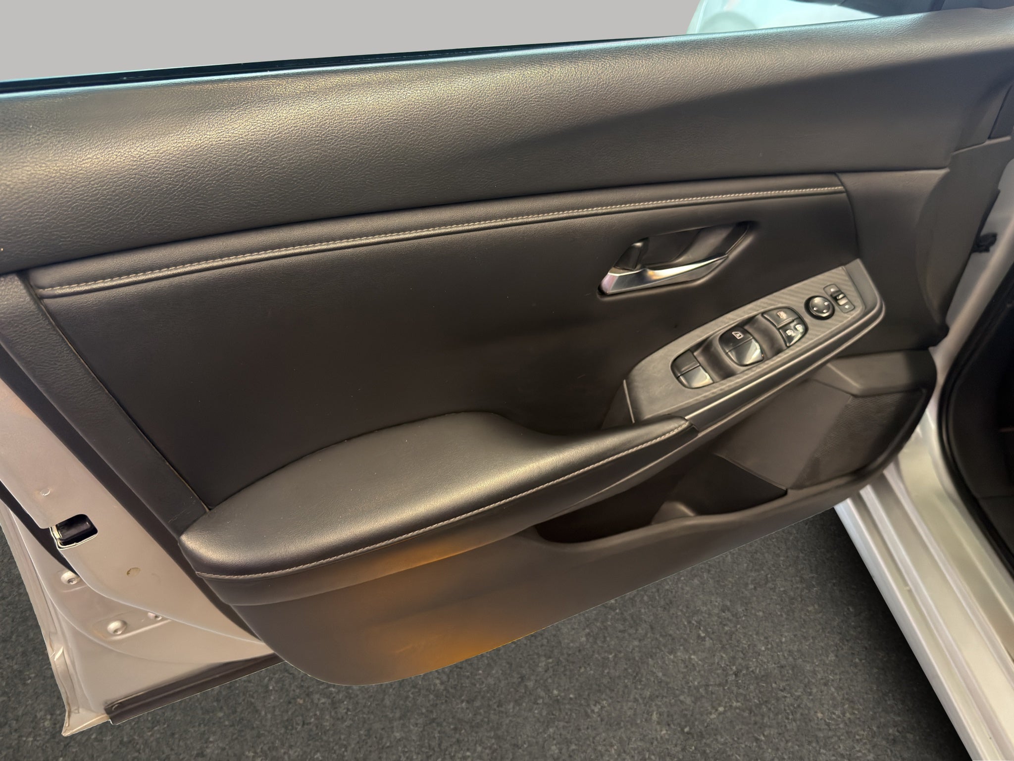 2020 Nissan Sentra 4 pts. Sense, CVT, a/ac., RA-16 (línea nueva)