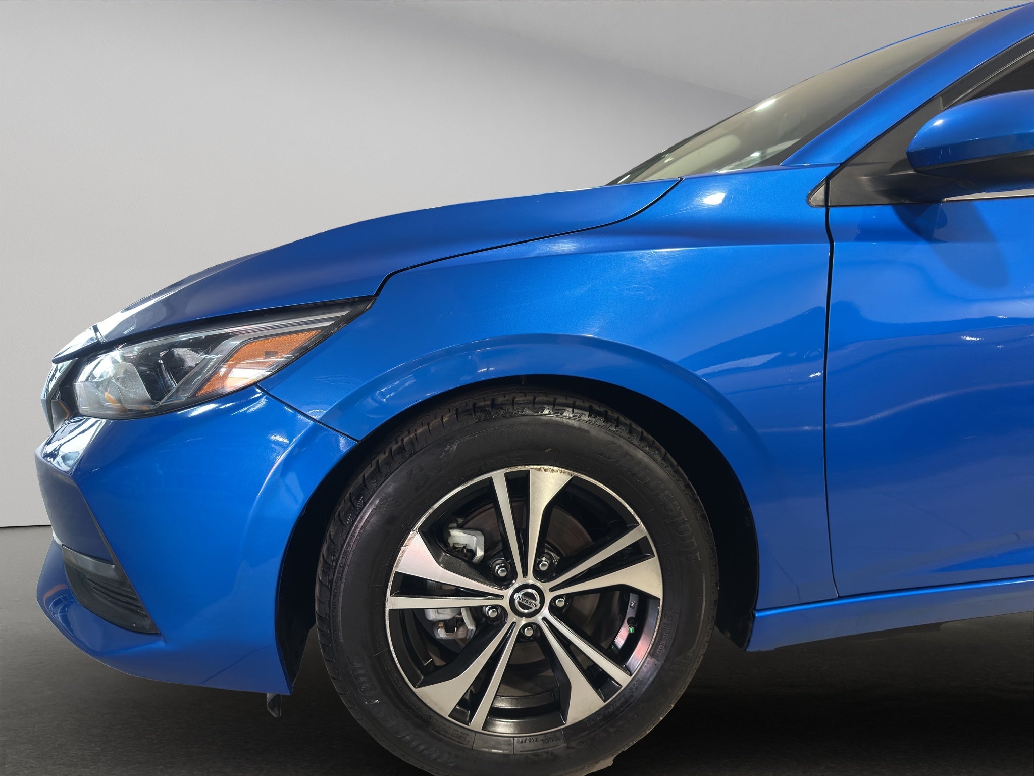 2023 Nissan Sentra 4 pts. Sense, TM6, a/ac., RA-16