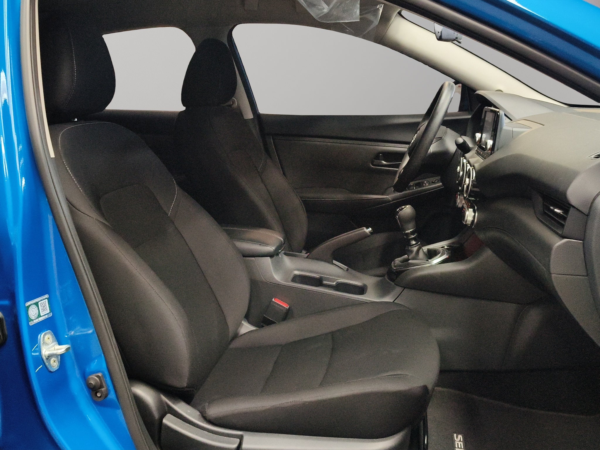 2024 Nissan Sentra 4 pts. Sense, TM6, a/ac., RA-16