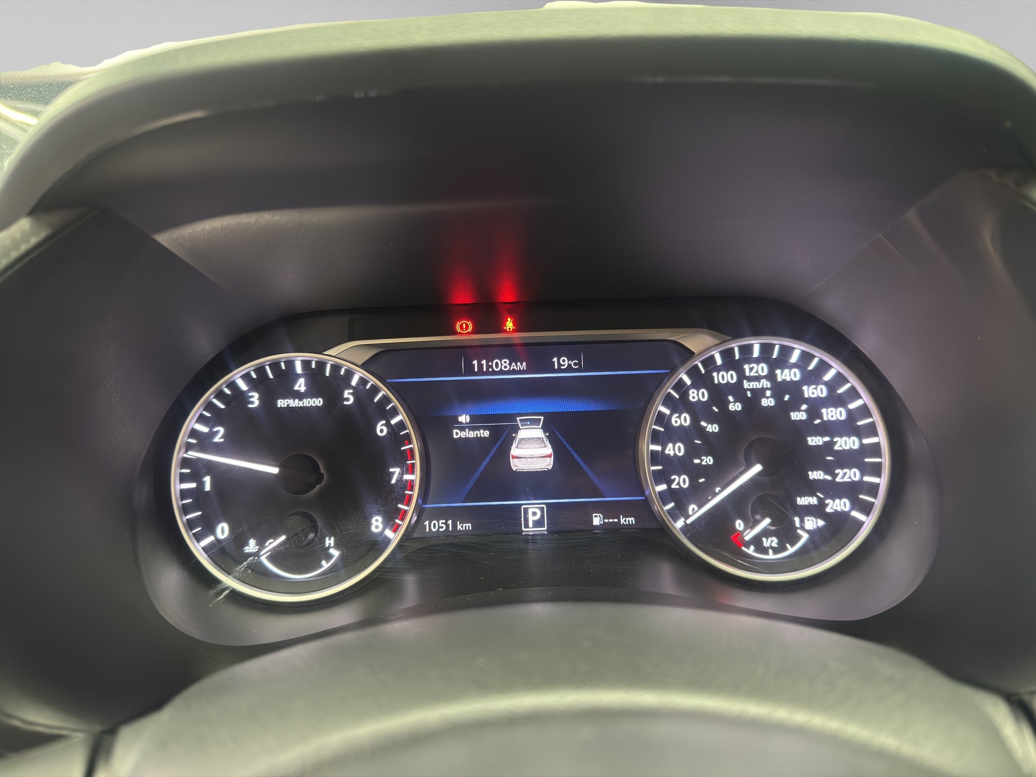 2025 Nissan Sentra 4 pts. Advance, CVT, a/ac., f.niebla, RA-16 (línea anterior)