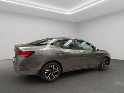 2025 Nissan Sentra 4 pts. Advance, TM6, a/ac., f. niebla, RA-16 (línea anterior)