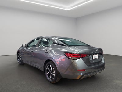 2025 Nissan Sentra 4 pts. Advance, TM6, a/ac., f. niebla, RA-16 (línea anterior)