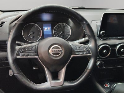 2022 Nissan Sentra 4 pts. Advance, TM6, a/ac., f. niebla, RA-16