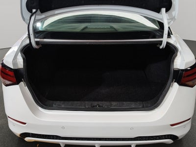 2022 Nissan Sentra 4 pts. Advance, TM6, a/ac., f. niebla, RA-16