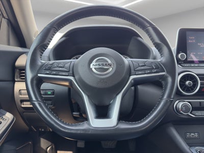 2023 Nissan Sentra 4 pts. Advance, CVT, a/ac., f. niebla, RA-16