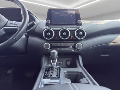 2023 Nissan Sentra 4 pts. Advance, CVT, a/ac., f. niebla, RA-16