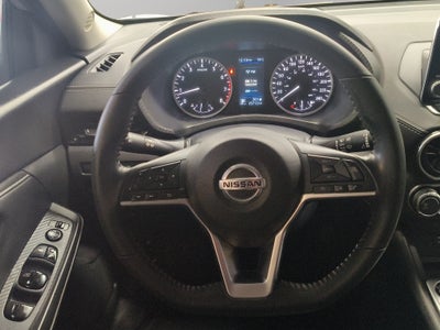 2023 Nissan Sentra 4 pts. Advance, CVT, a/ac., f. niebla, RA-16