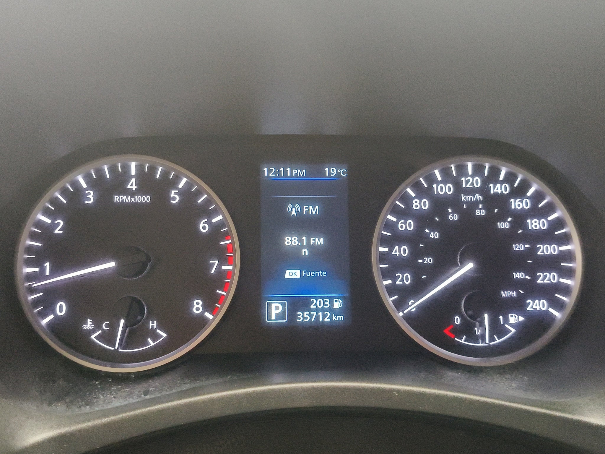 2023 Nissan Sentra 4 pts. Advance, CVT, a/ac., f. niebla, RA-16