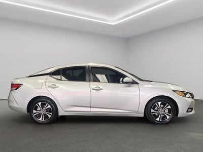 2023 Nissan Sentra 4 pts. Advance, CVT, a/ac., f. niebla, RA-16